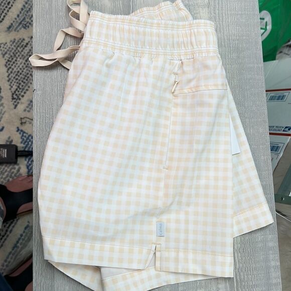 Calme by Johnny Was Cream and White Gingham Elements Travel Shorts size S NWT - Picture 14 of 14